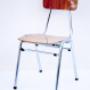 silla apilable con doble refuerzo