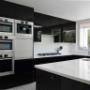 Subido por visitante en 21-02-2018 - Cocina lacada con cubiertas Silestone