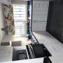Proyecto cocina cubierta cuarzo y puertas postform