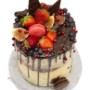 Torta dripcake y frutas