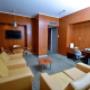 1 Bedroom Suite-King Bed