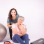 Clases que incluyen fuerza, resistencia, flexibilidad, equilibrio.