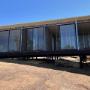 Somos una empresa dedicada a la fabricación de productos de aluminio, abasteciendo diversos mercados relacionados. Desde proyectos básicos para el hogar hasta grandes desarrollos inmobiliarios, ofrecemos soluciones adaptadas a cada necesidad. Nos encontramos en Chile.