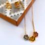 ropa y joyas